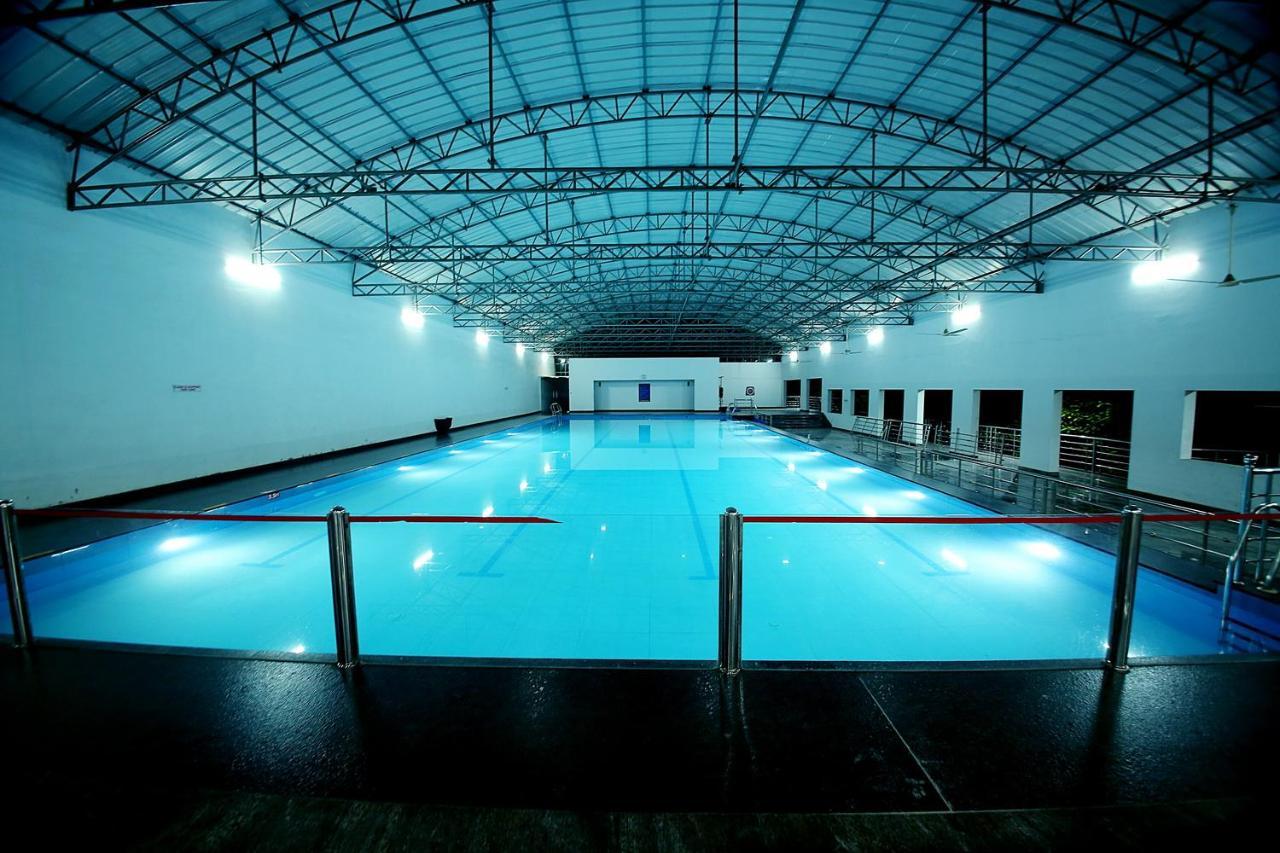 Emerald Hills Club Kochi Exterior foto